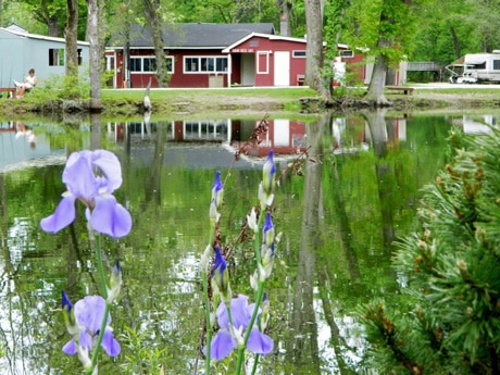 S&H Campground's Sugar Creek Cafe