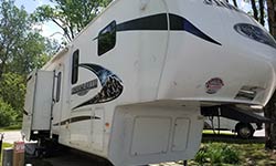 35’ Mountaineer Fifth Wheel