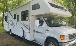 32’ Four Winds Class C Motorhome